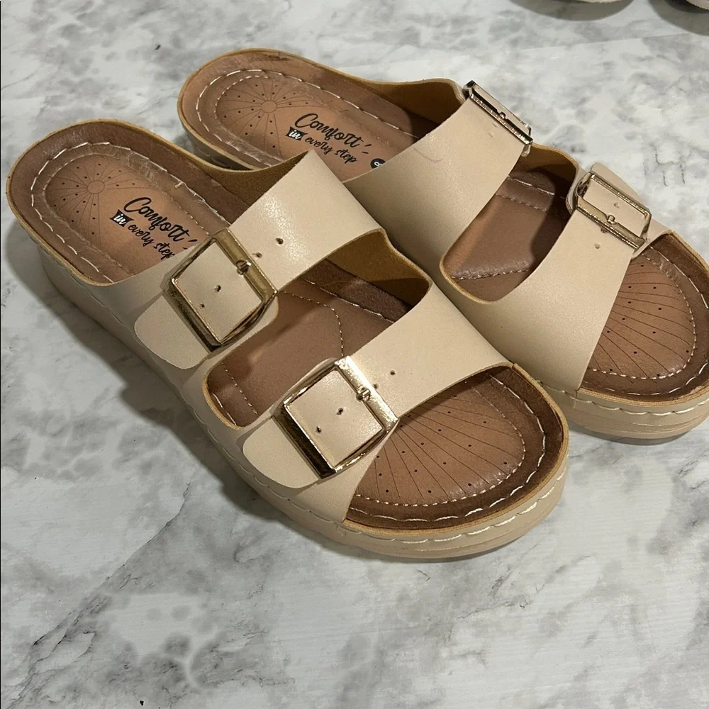 UNBRANDED WOMENS DOUBLE BUCKLE STRAP SANDALS CREAM SZ 8
